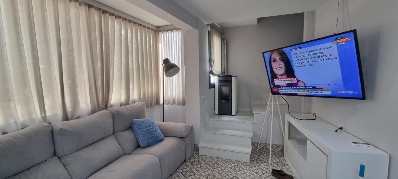 Virrey Del Pino - Apartamento En Baena Extérieur photo
